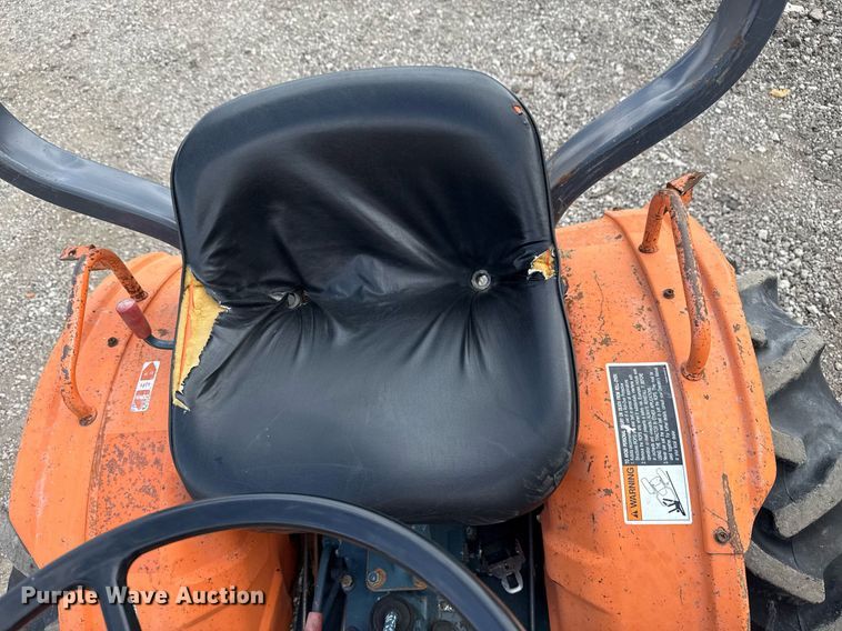 image for item EG5700 Kubota B7100 MFWD tractor