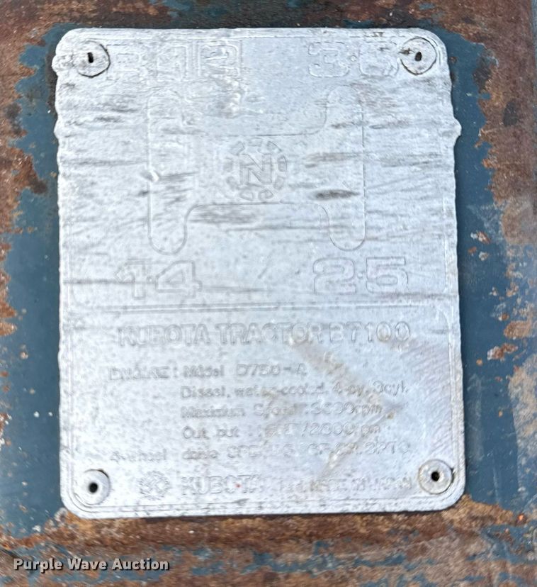 image for item EG5700 Kubota B7100 MFWD tractor