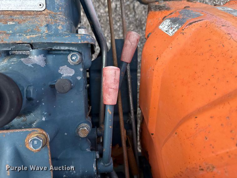 image for item EG5700 Kubota B7100 MFWD tractor