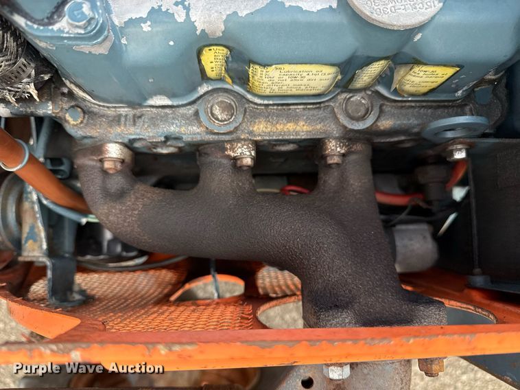 image for item EG5700 Kubota B7100 MFWD tractor