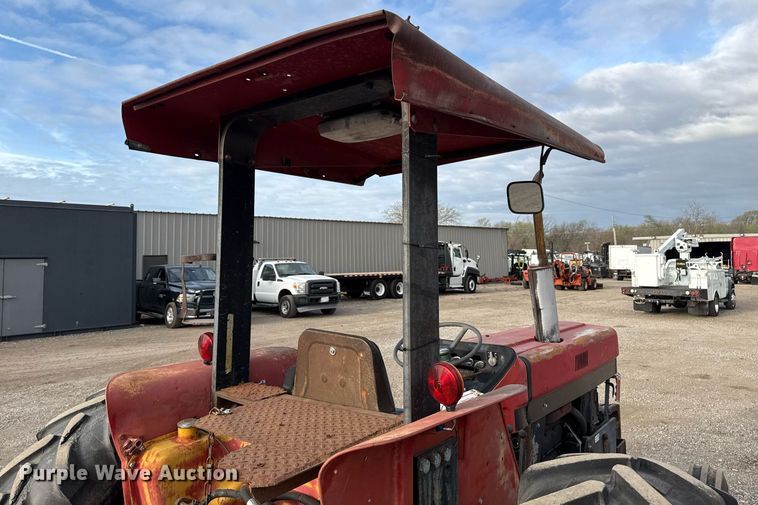 image for item EG5709 1989 Case IH 685 tractor