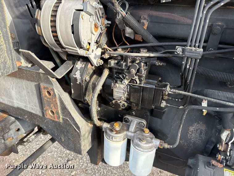 image for item EG5709 1989 Case IH 685 tractor