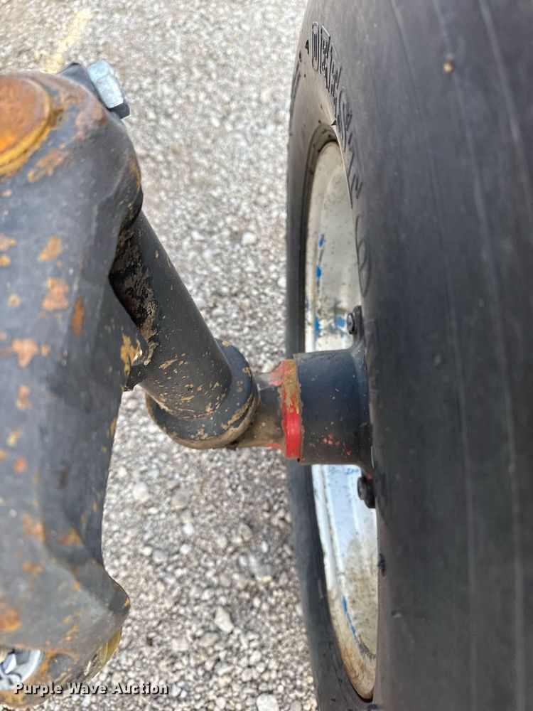 image for item EG5709 1989 Case IH 685 tractor