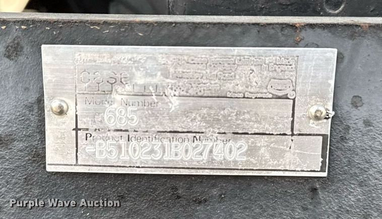 image for item EG5709 1989 Case IH 685 tractor