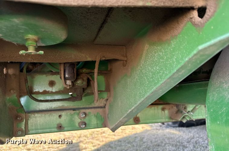 image for item EG6169 1984 John Deere Turbo 7720 combine