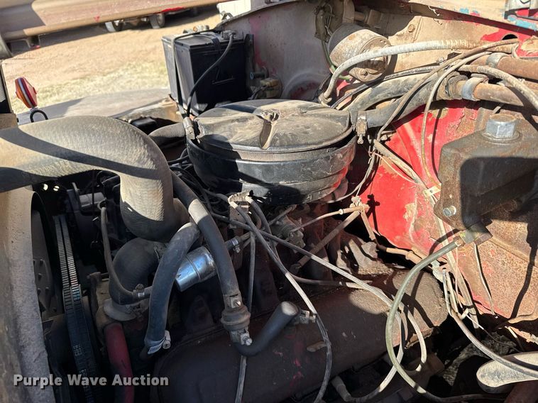 image for item EG6171 1963 International Loadstar 1600 grain truck