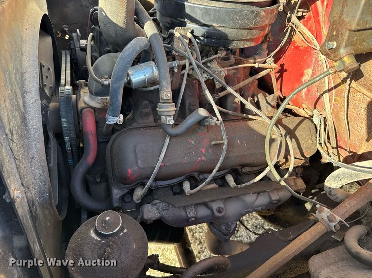 image for item EG6171 1963 International Loadstar 1600 grain truck