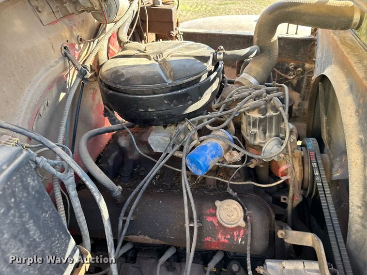 image for item EG6171 1963 International Loadstar 1600 grain truck