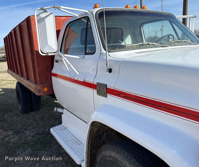 image for item EG6172 1974 Chevrolet C60 grain truck