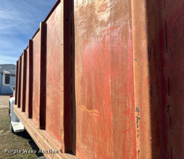 image for item EG6172 1974 Chevrolet C60 grain truck