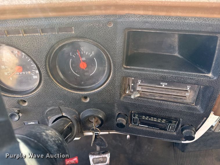 image for item EG6172 1974 Chevrolet C60 grain truck