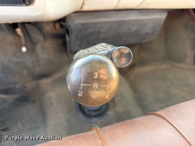 image for item EG6172 1974 Chevrolet C60 grain truck