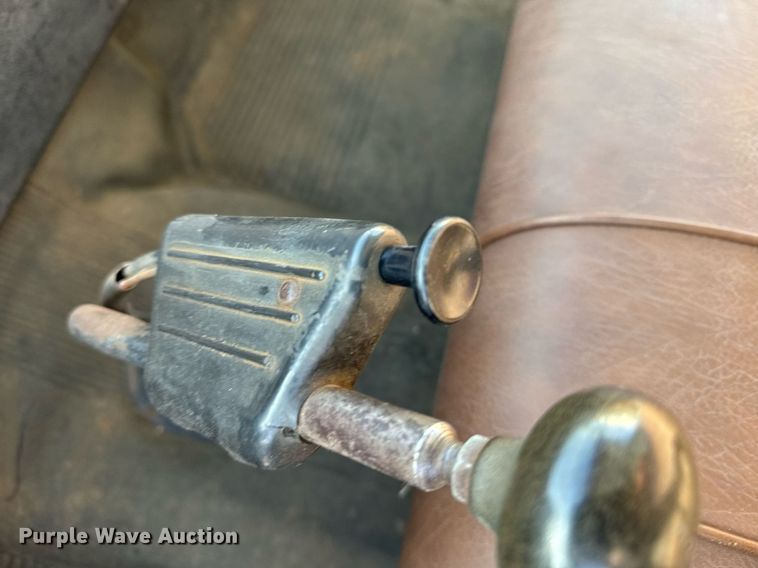 image for item EG6172 1974 Chevrolet C60 grain truck