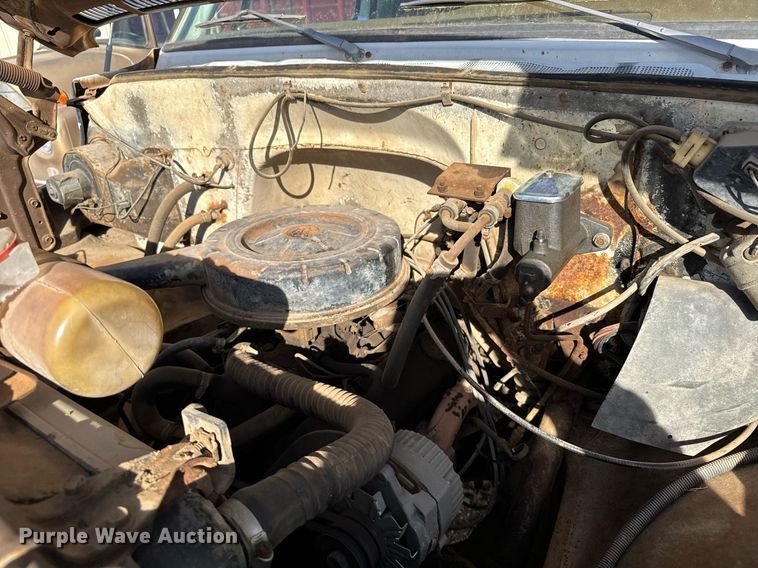 image for item EG6172 1974 Chevrolet C60 grain truck