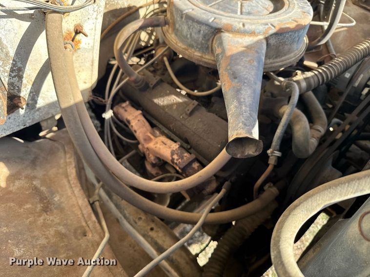 image for item EG6172 1974 Chevrolet C60 grain truck