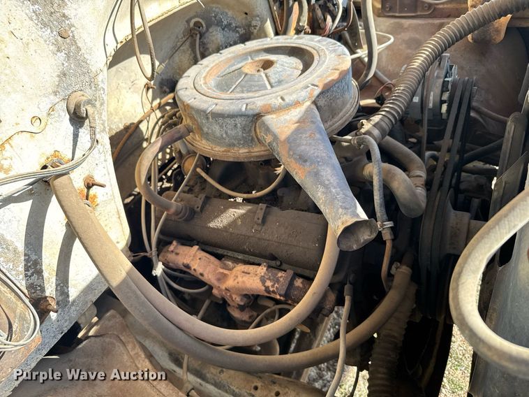 image for item EG6172 1974 Chevrolet C60 grain truck