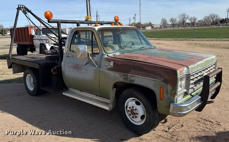 image for item EG6173 1976 Chevrolet C30 winch truck