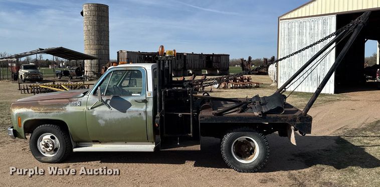 image for item EG6173 1976 Chevrolet C30 winch truck
