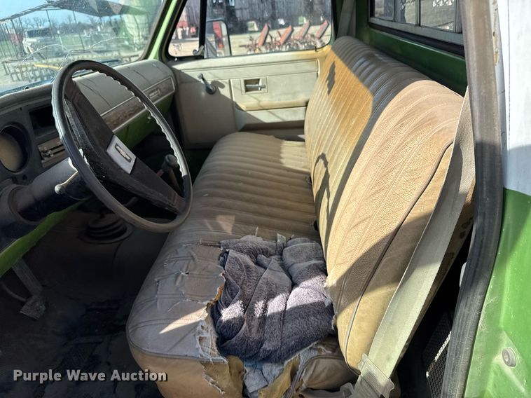 image for item EG6173 1976 Chevrolet C30 winch truck