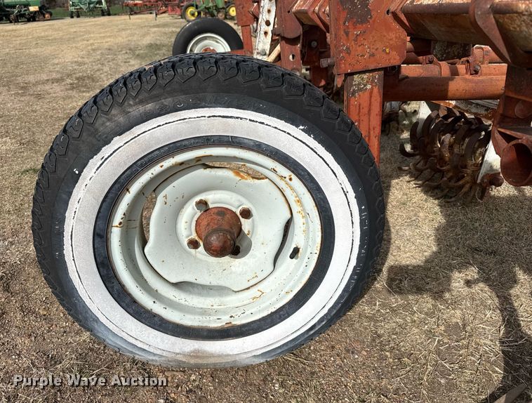 image for item EG6176 Lilliston-Lehman field cultivator