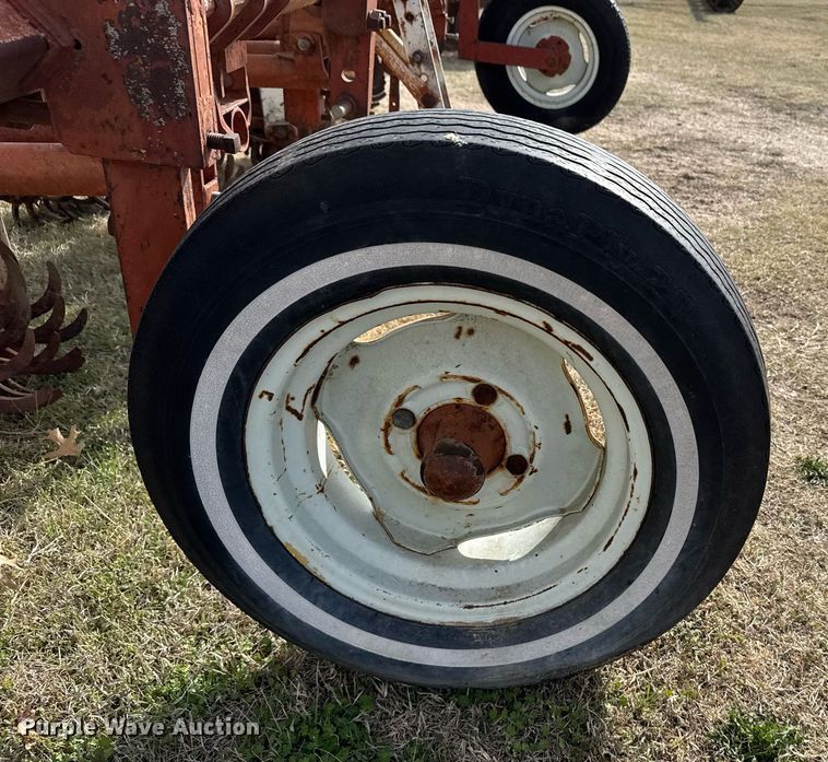 image for item EG6176 Lilliston-Lehman field cultivator