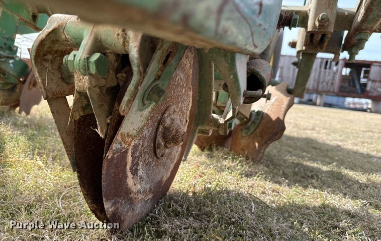 image for item EG6178 John Deere 71 planter