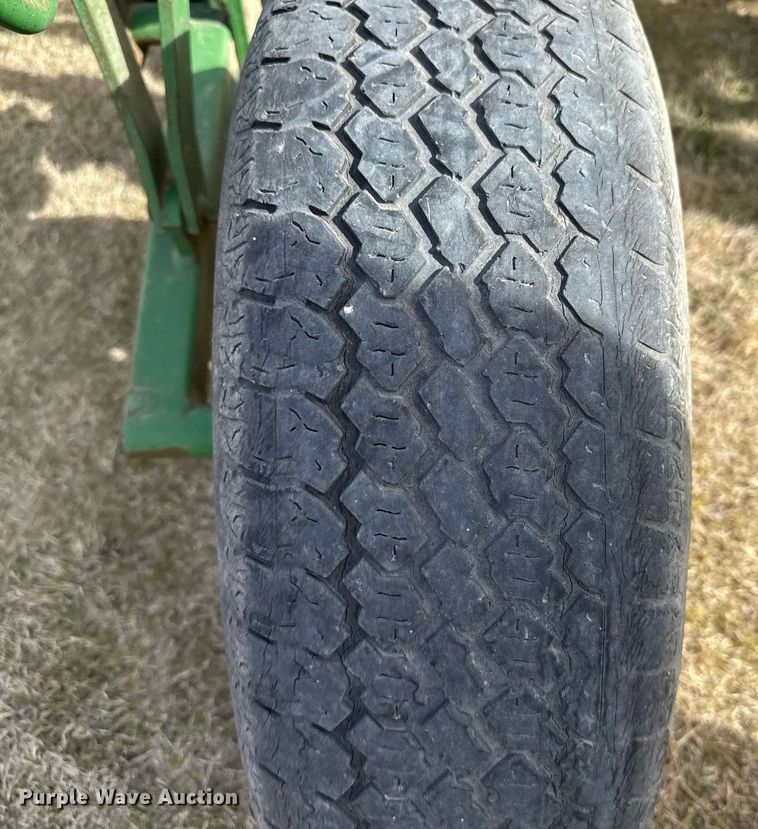 image for item EG6178 John Deere 71 planter