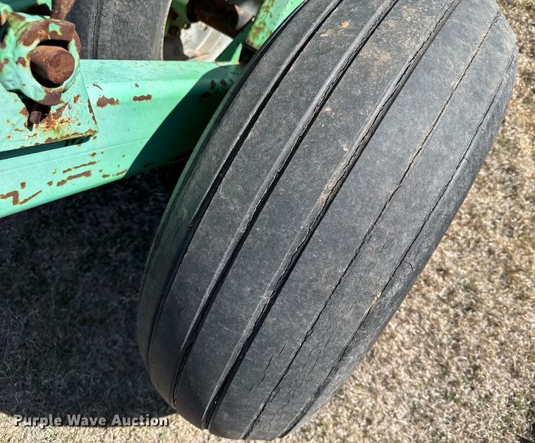 image for item EG6183 Deutz-Allis 1400 field cultivator