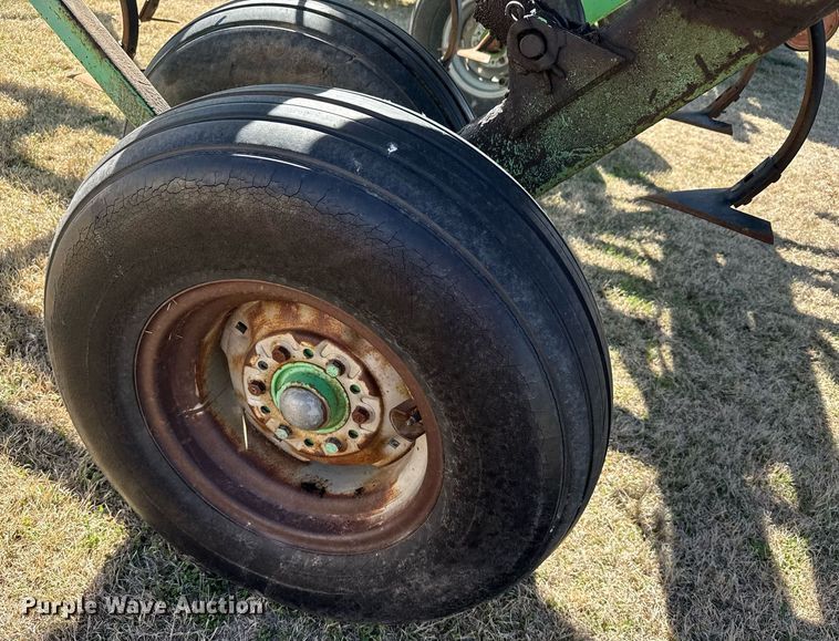 image for item EG6183 Deutz-Allis 1400 field cultivator