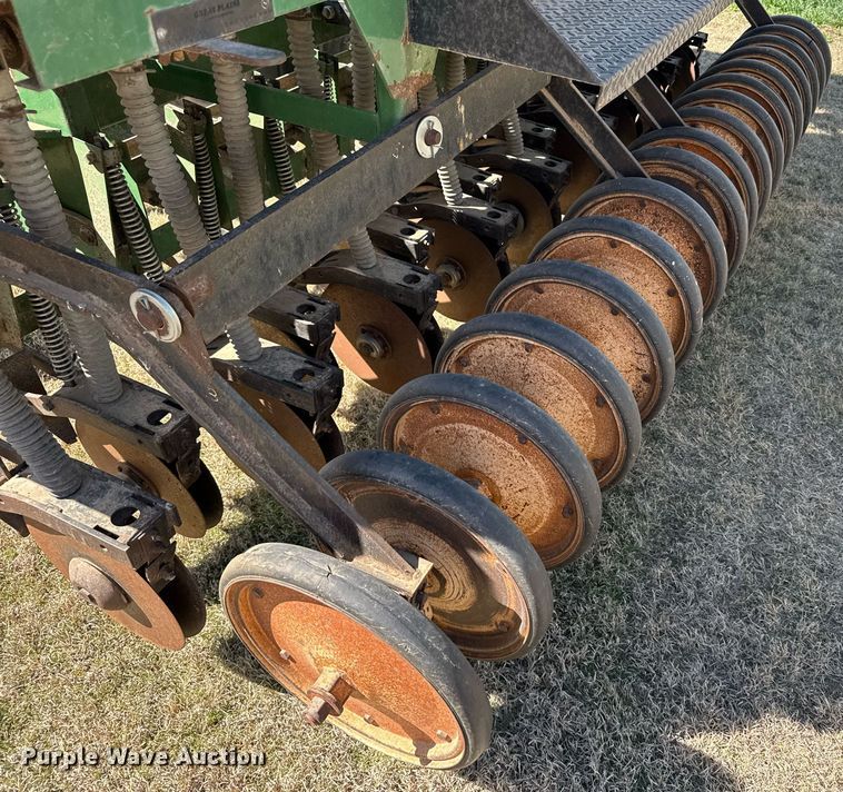 image for item EG6184 Great Plains DDP3 grain drill