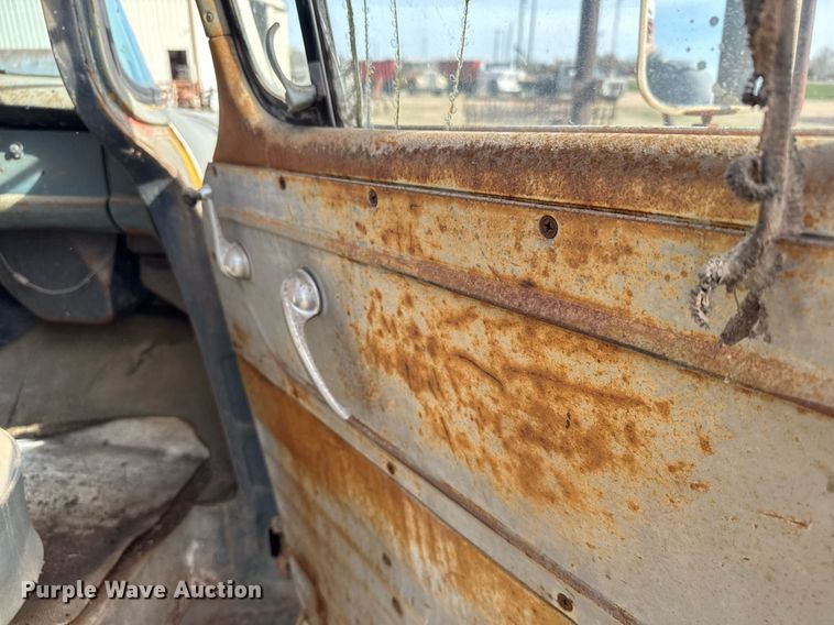 image for item EG6186 1955 GMC grain truck