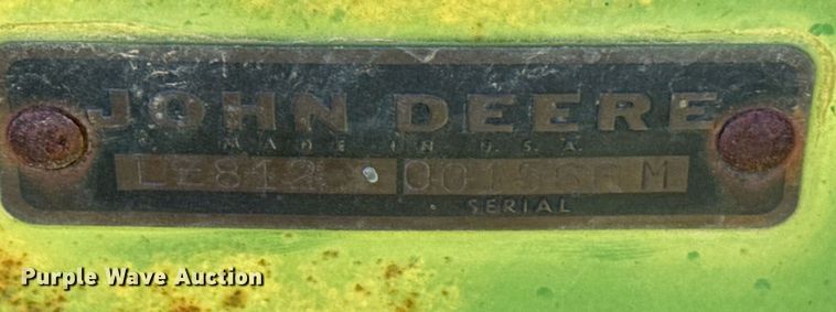 image for item EG6203 John Deere LZ812 grain drill