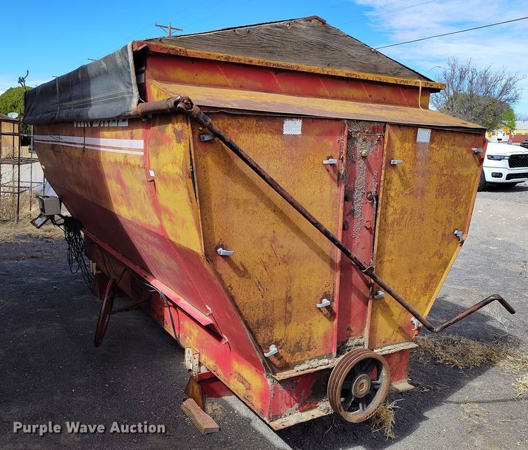 image for item EH0220 Van Dale feed mixer bed