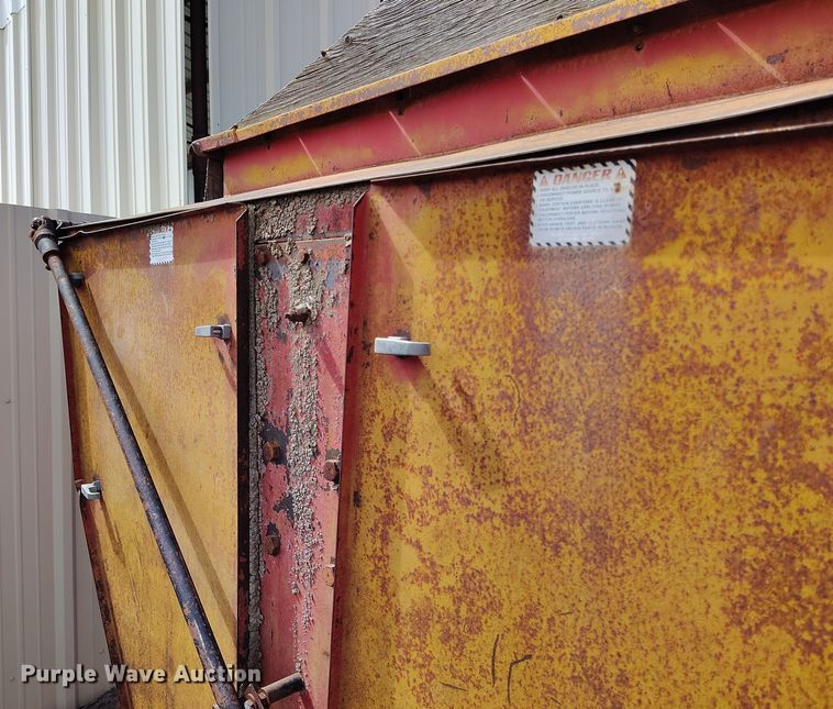 image for item EH0220 Van Dale feed mixer bed