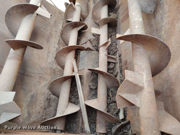 image for item EH0220 Van Dale feed mixer bed