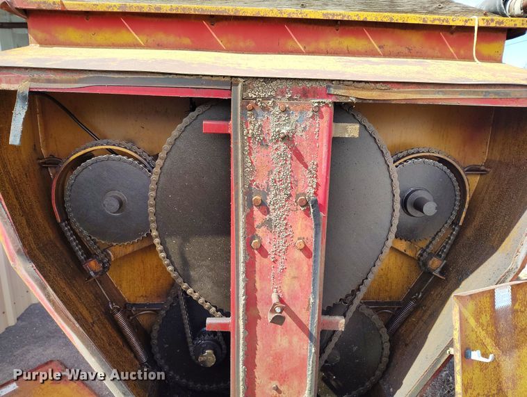 image for item EH0220 Van Dale feed mixer bed