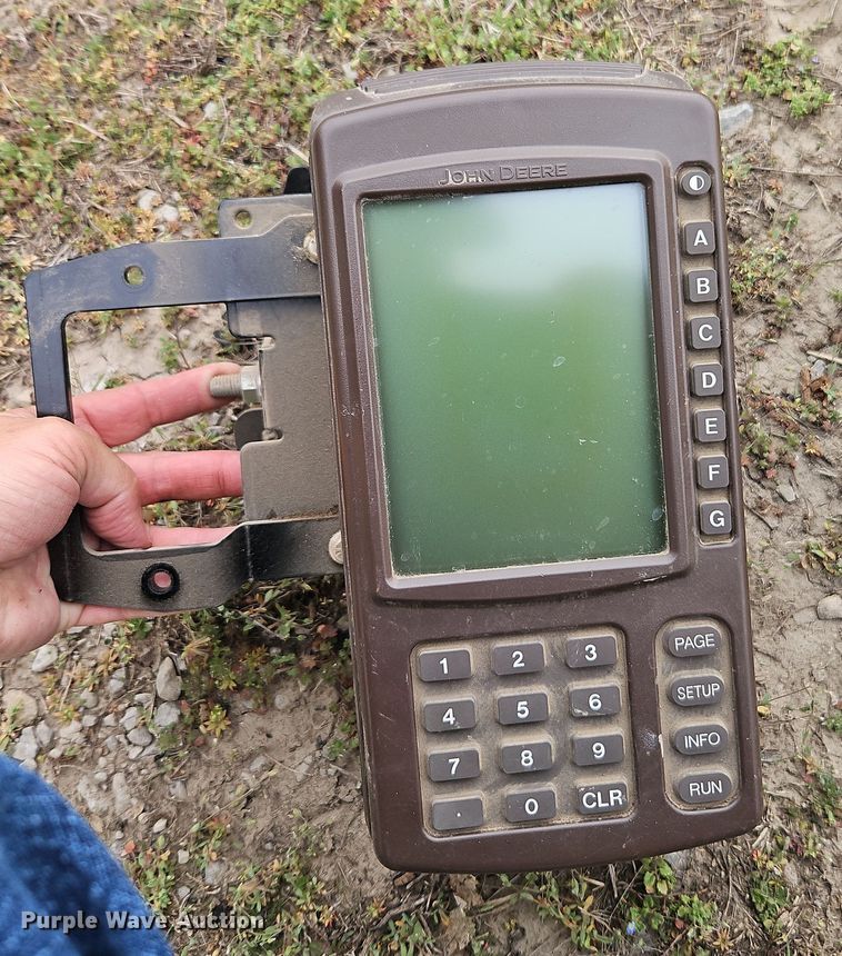 image for item EI8911 John Deere StarFire 3000 GPS system