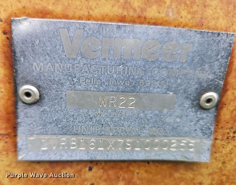 image for item EI8927 1995 Vermeer WR22 hay rake