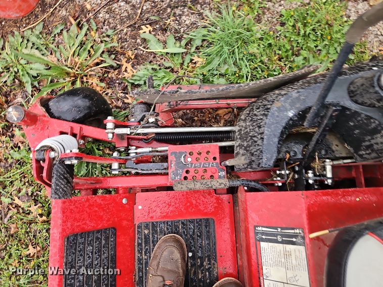 image for item EI8929 Ferris ZTR lawn mower