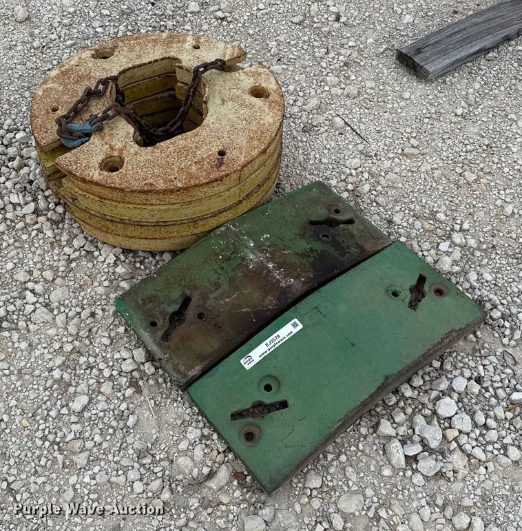 image for item EJ3578 John Deere 3020 tractor weights