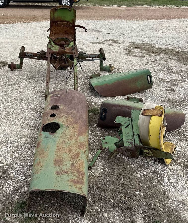 image for item EJ3579 John Deere 4020 tractor parts