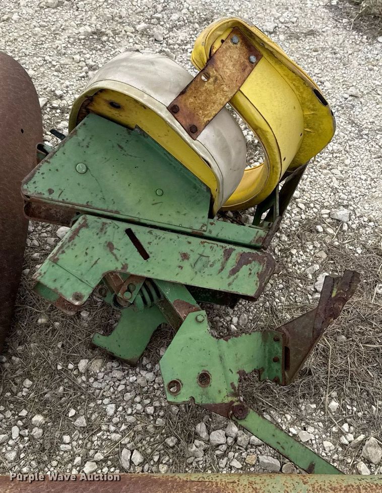 image for item EJ3579 John Deere 4020 tractor parts