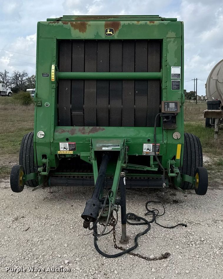 image for item EJ3583 2007 John Deere 568 MegaWide Plus round baler