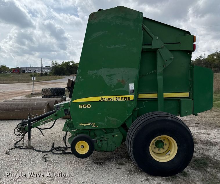 image for item EJ3583 2007 John Deere 568 MegaWide Plus round baler