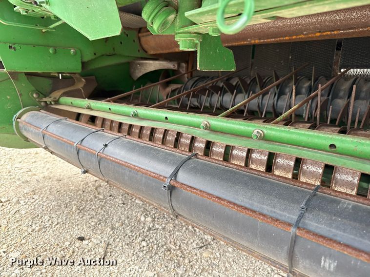 image for item EJ3583 2007 John Deere 568 MegaWide Plus round baler