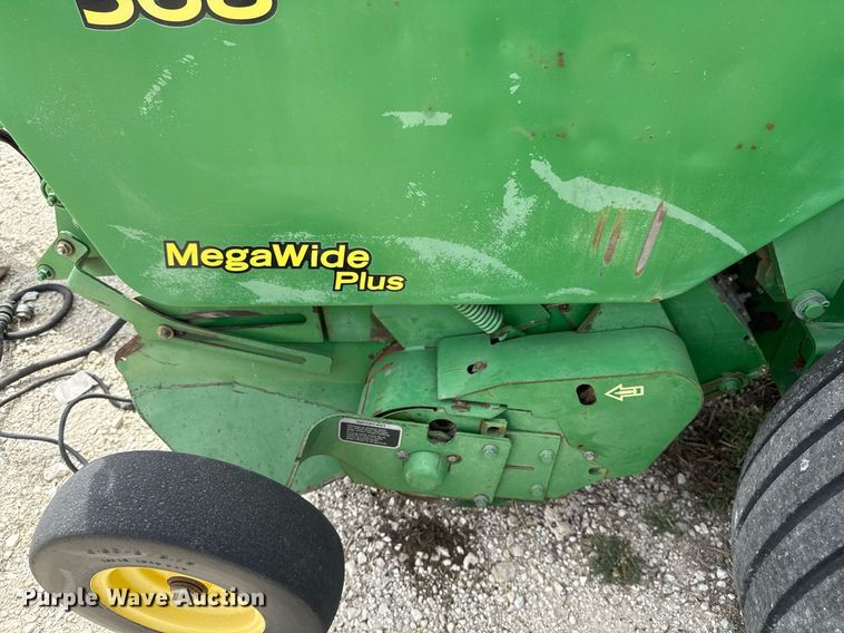 image for item EJ3583 2007 John Deere 568 MegaWide Plus round baler