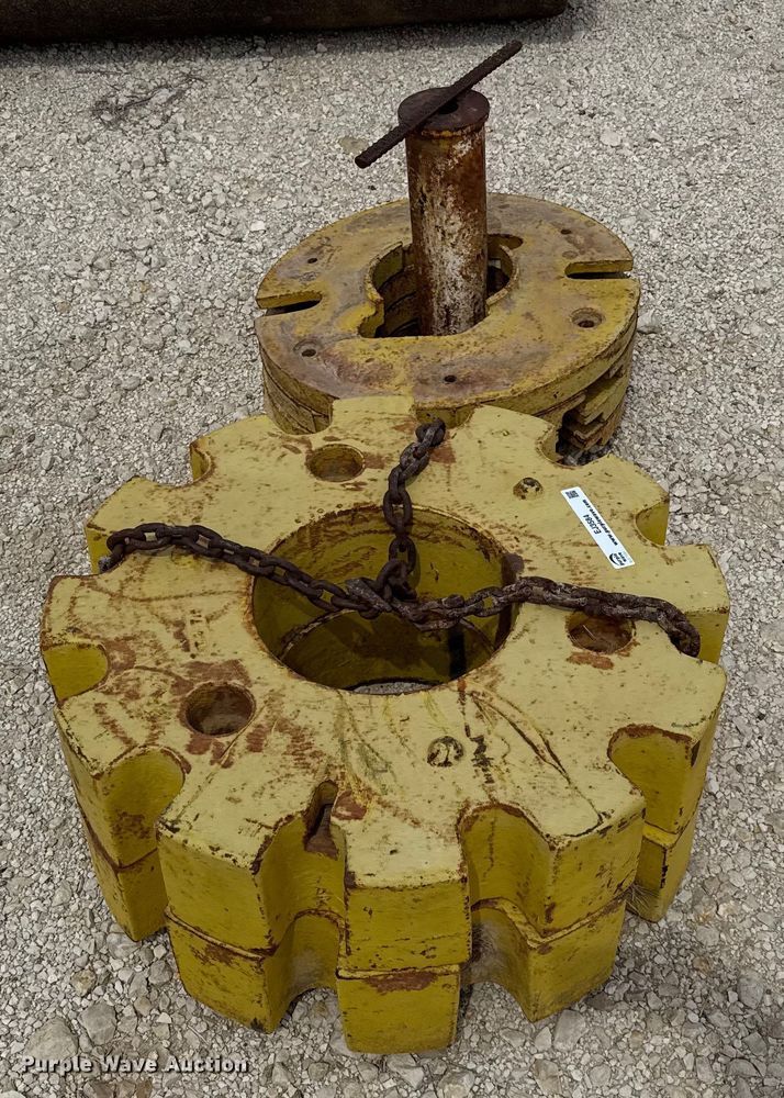 image for item EJ3584 (6) John Deere 4020 wheel weights