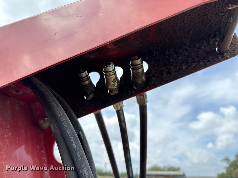 image for item EJ3586 2010 New Holland H6830 disc mower