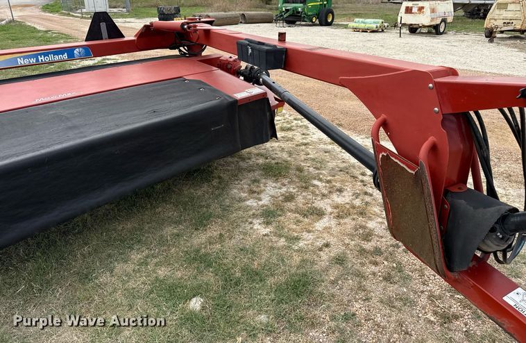 image for item EJ3586 2010 New Holland H6830 disc mower