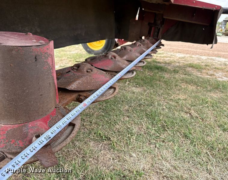 image for item EJ3586 2010 New Holland H6830 disc mower